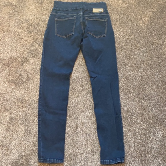 Lola Jeans - Picture 3 of 3